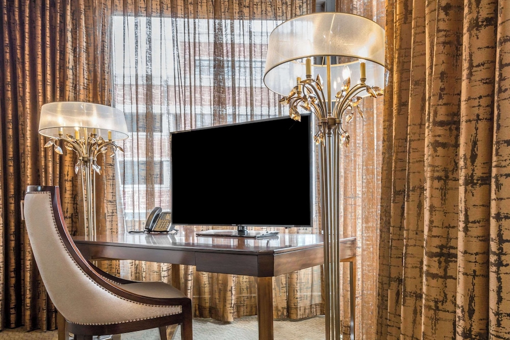 Buffalo Vacations - Curtiss Hotel, Ascend Hotel Collection - Property Image 1