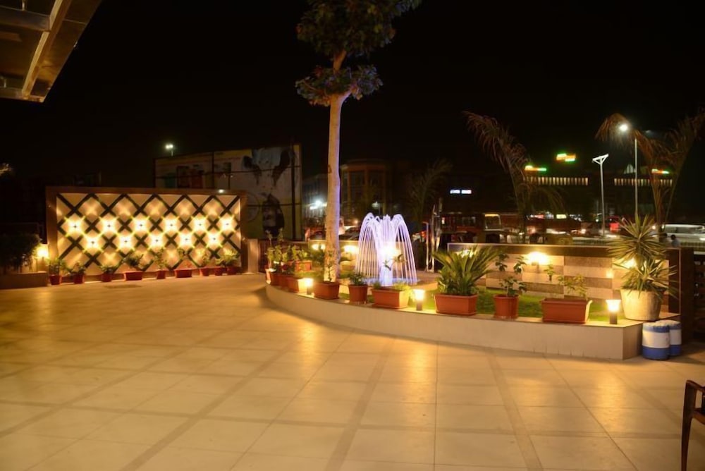 The Grand Vinayak