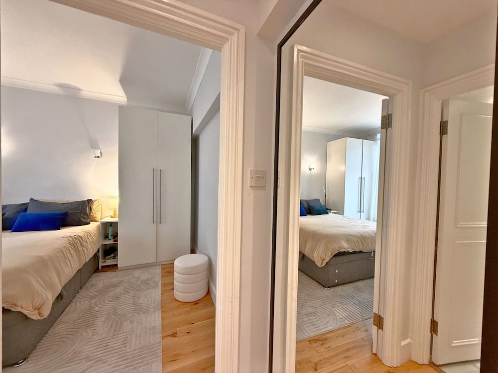 Cosy Mayfair Hideout on Prestigious Street