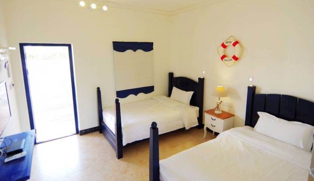 Weizhou Island Shengxiaguangnian Inn