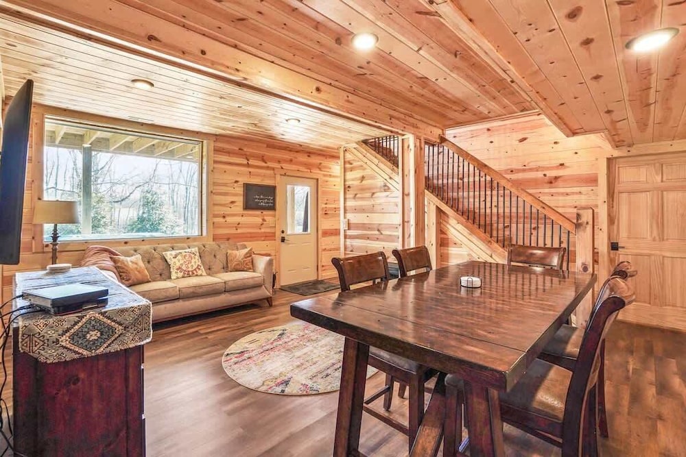 Fern Woods A Modern Take on Hocking Hills Cabins