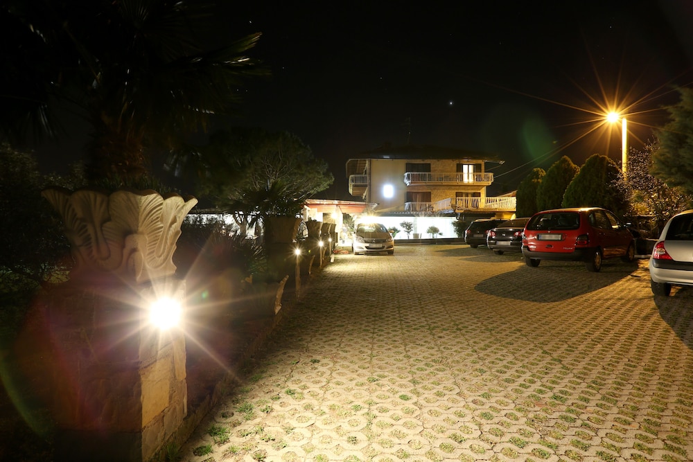 Photo 43