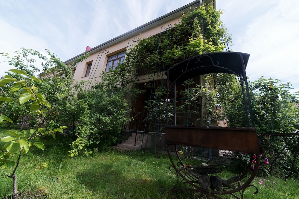 Orhideya Park Cottage