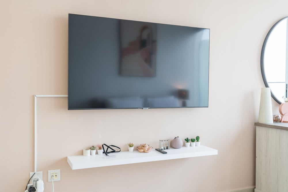 An Exceptional Studio in JVC That Sleeps 2