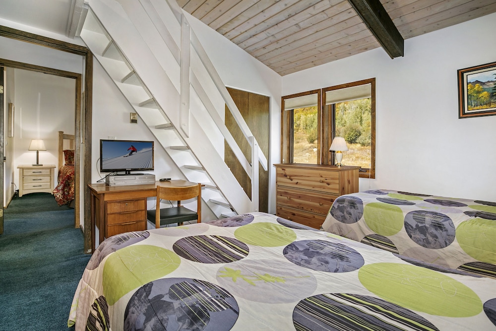 Woodbridge Condos by Snowmass Vacations view 5