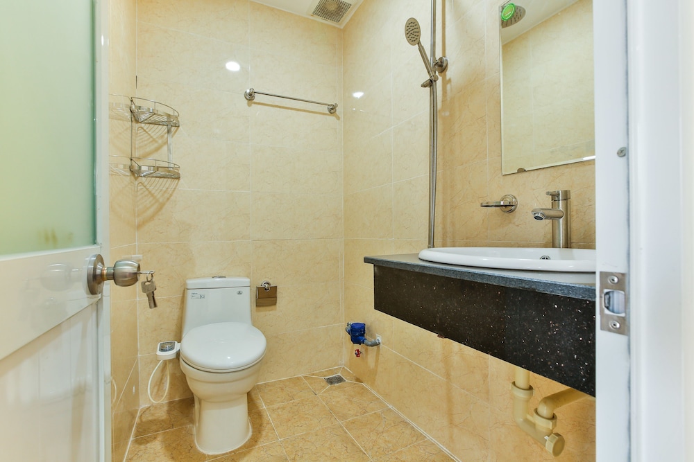 Goldstay 218