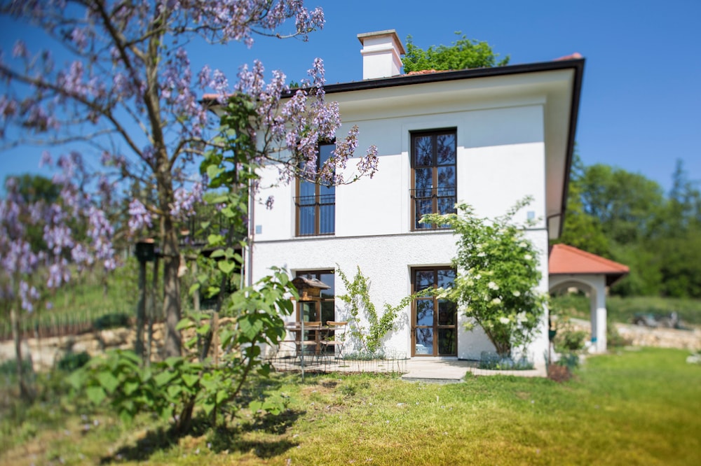 Hirschmugl Domaene am Seggauberg