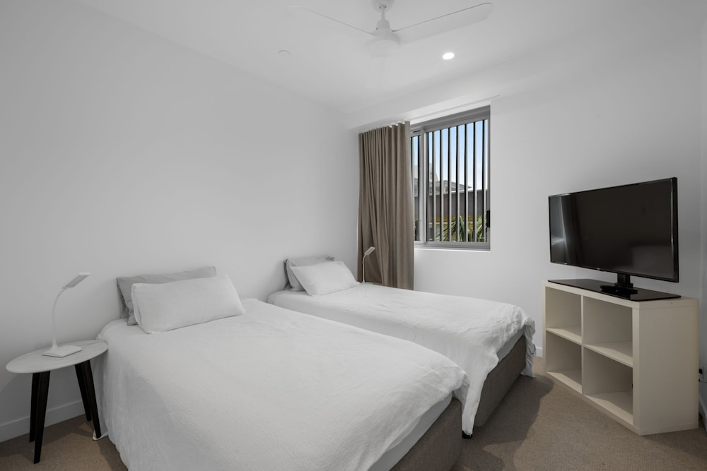 Bilinga Beachfront Luxury at Lana