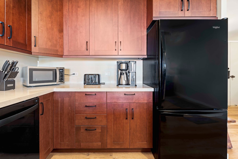 Easy Walk to Village - Air-conditioning - Ocean View - Wifi - Vrkcv
