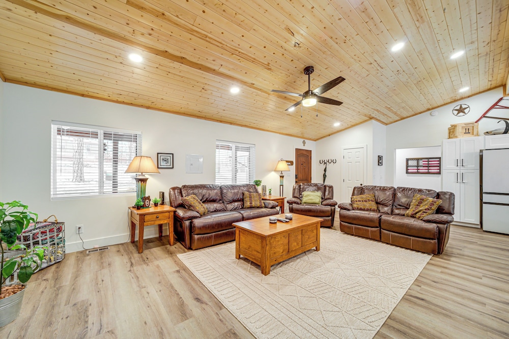 Fire Pit + Trail Access: Spacious Happy Jack Cabin