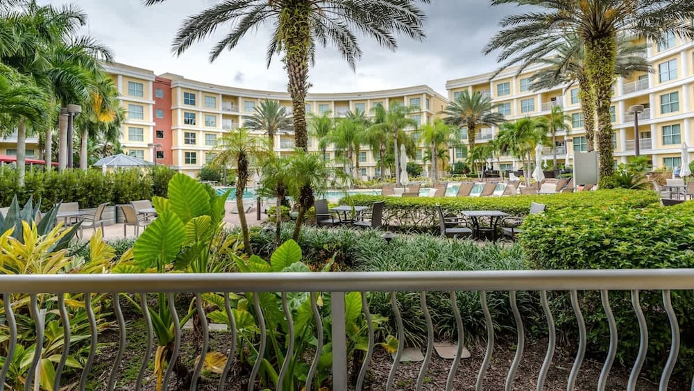 Hotel Apt at Celebration 10 min From Disney