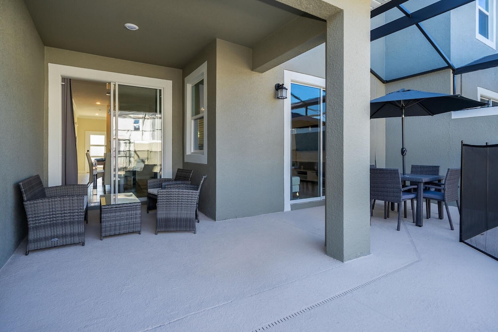 Gorgeous New Home With Private Pool Within Minutes to Disney and Most Attractions - Image 4