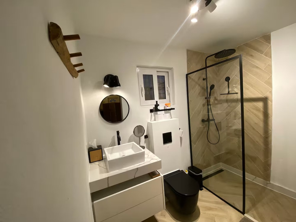 Palm Beach Vacaysuites - Bamboo Suite - Studio