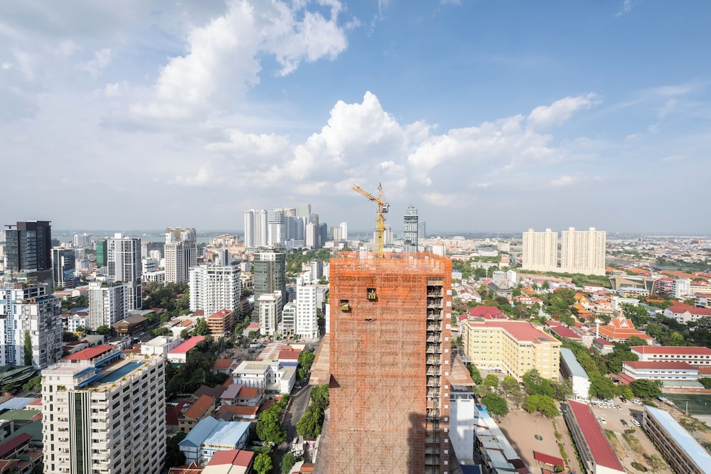 Perfect Studio at The View by Soben Home