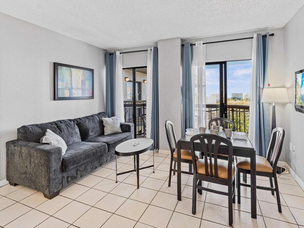 Enclave Swanky