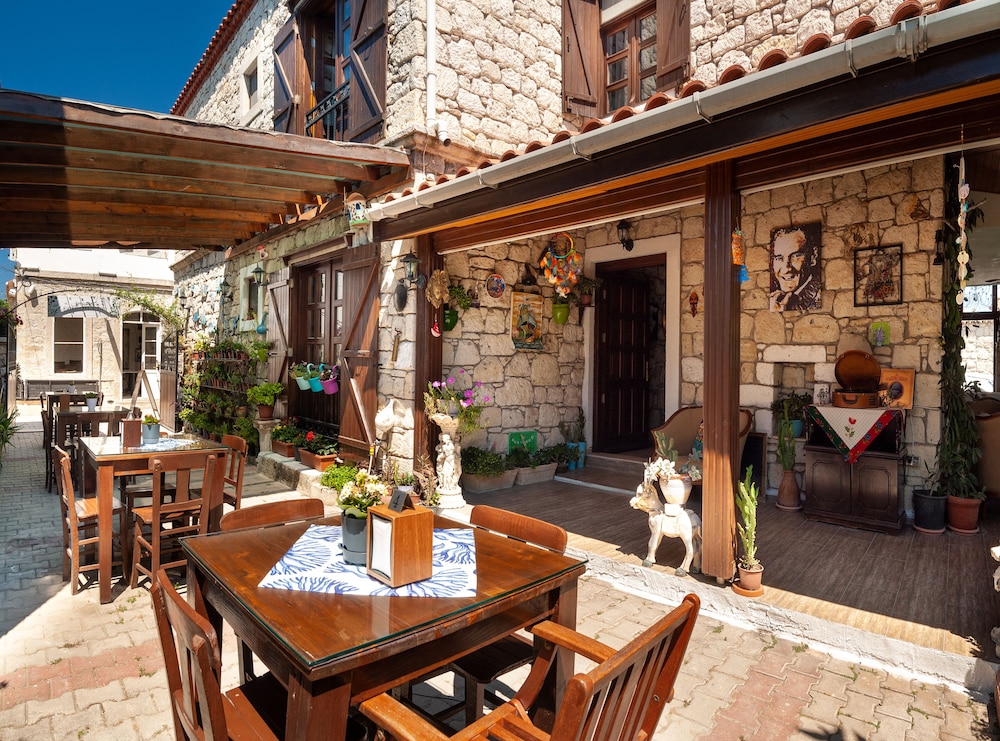 Flores Hotel Alaçatı - Image 27