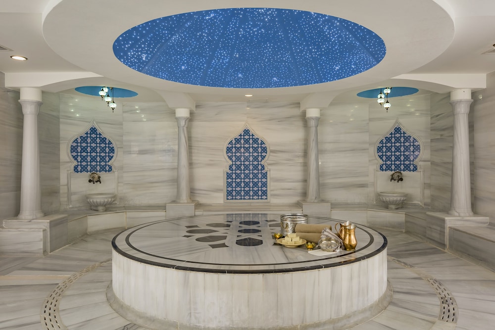 Royal Alhambra Palace – All Inclusive