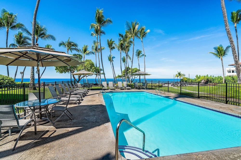 Pretty Ocean View - Top Floor - Vrkcv