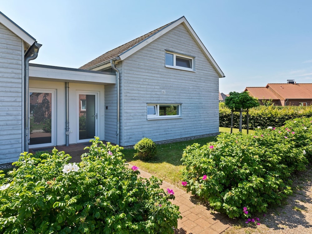 Charming Holiday Home in Zierow Near Seabeach