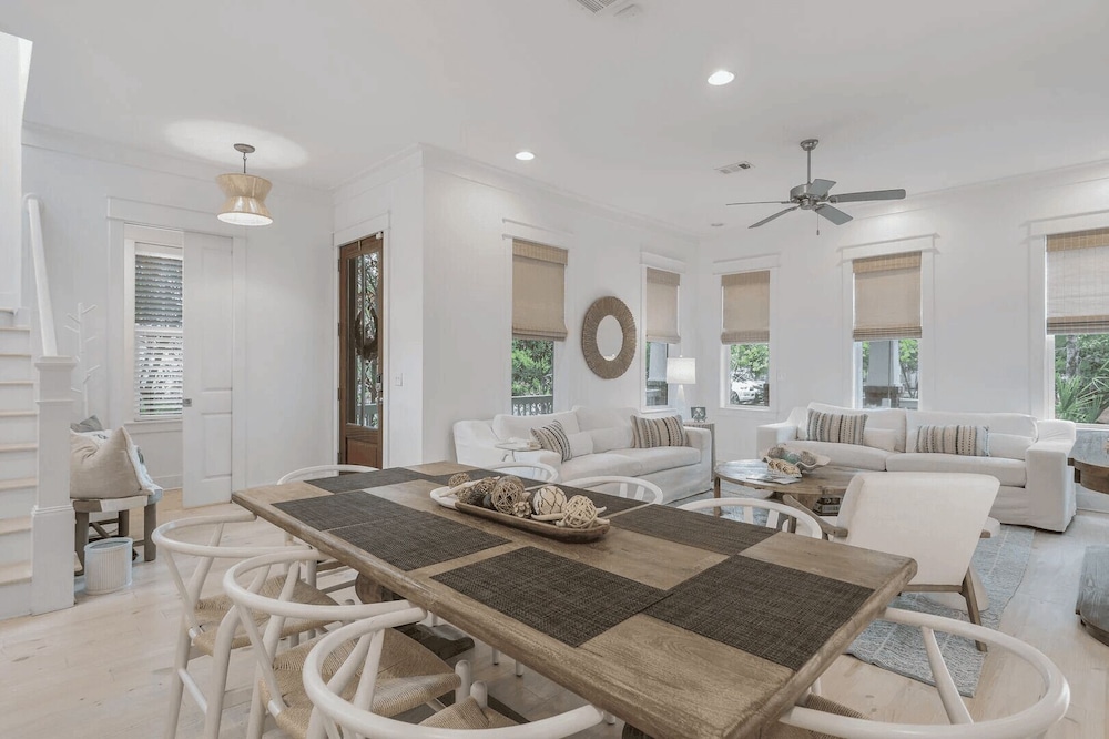 Longleaf Pines by Avantstay Community Pool + Bonfires