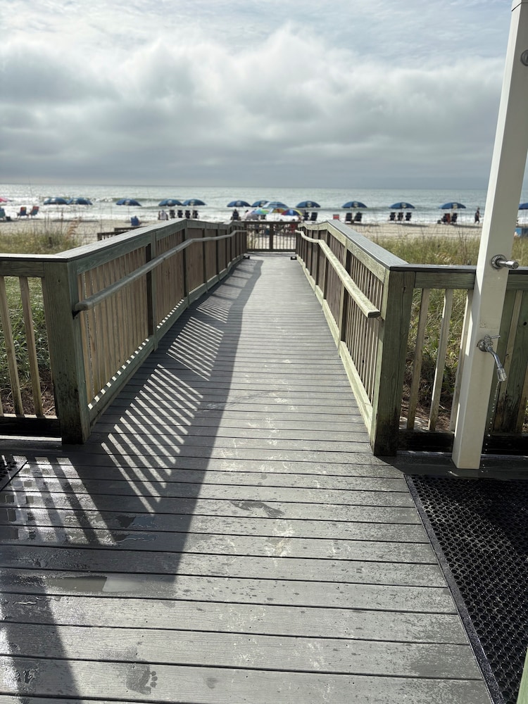 Picture Perfect- Oceanfront Condo