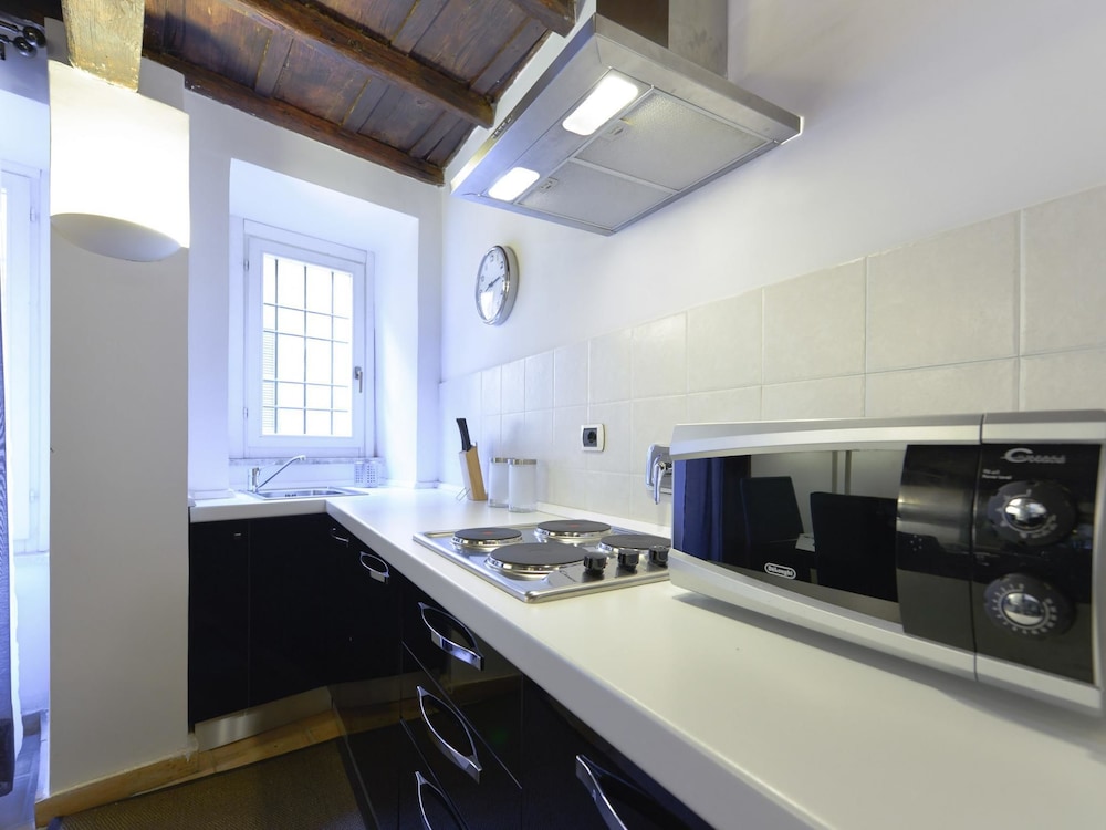 Ibernesi 2 Apartment