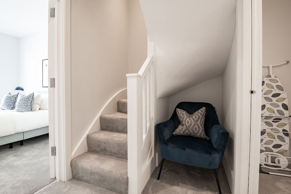 South Kensington Apartments