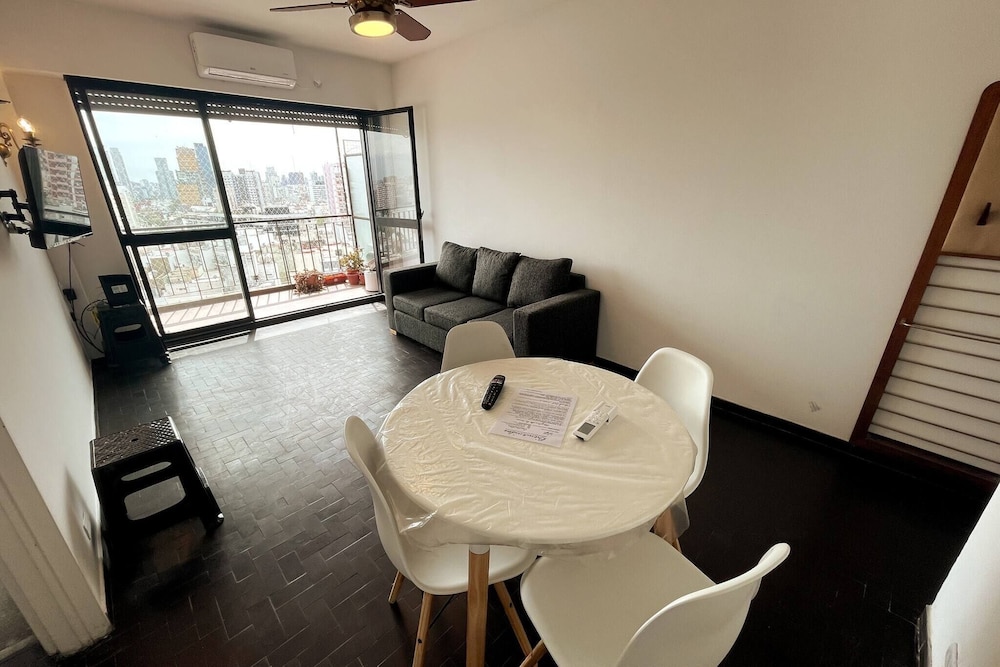 Palermo Panorama Stylish 2-bedroom High-floor Retreat