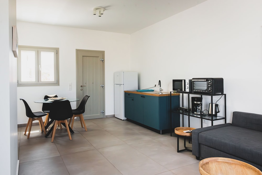 Phos de Antiparos photo 4