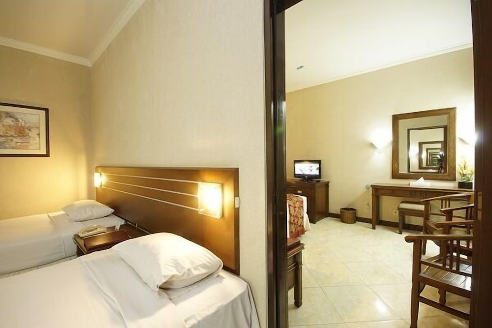 Bahari Inn Tegal