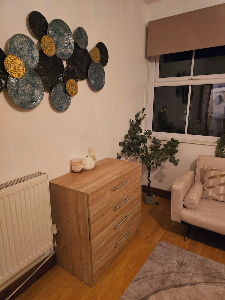 Southampton City View Apartment