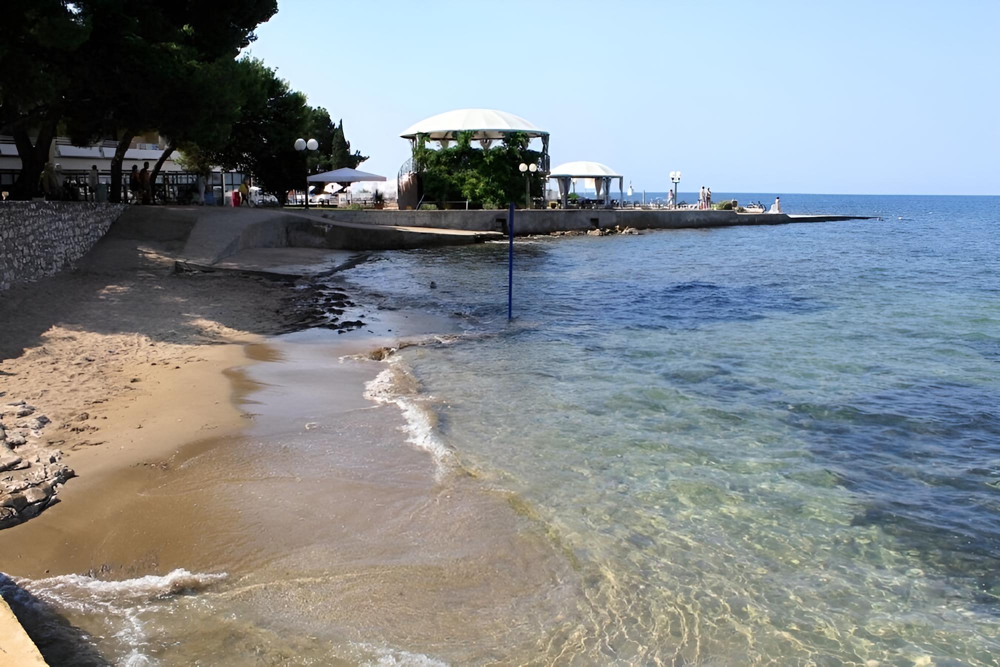 Eli - 50m From the sea - A1 view 5