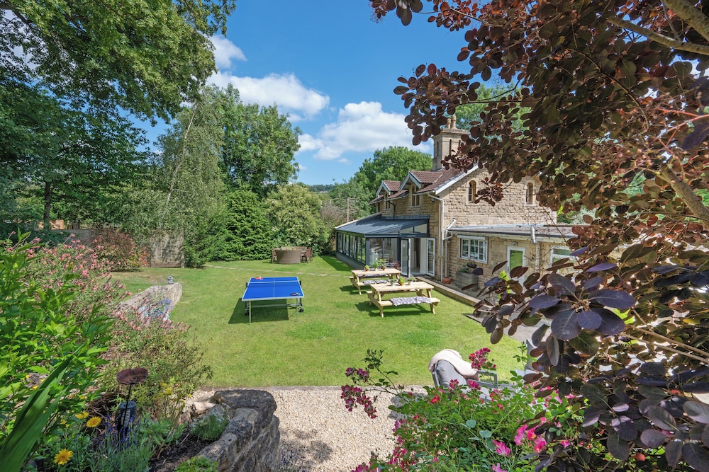 Lower Shockerwick Lodge