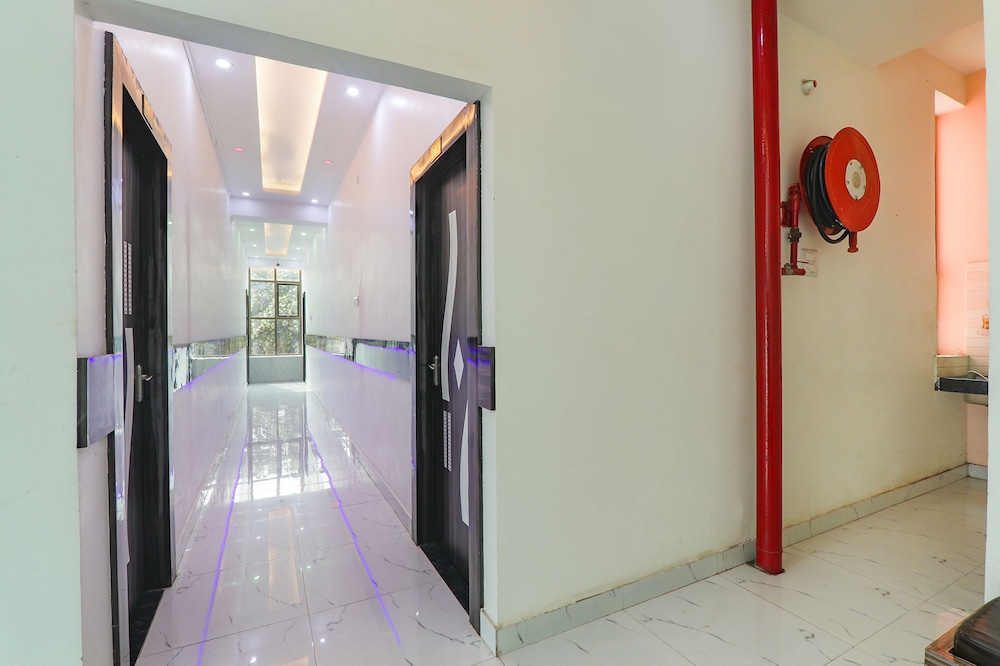 FabHotel Lumbini International