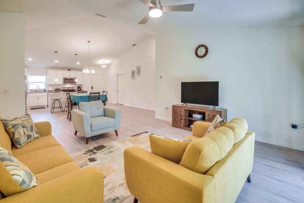 9 Mi to Beach: Brand-new Home in Palm Coast!