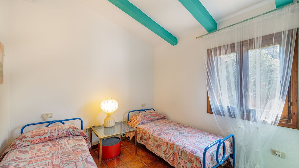 Casa Girgolu view 4