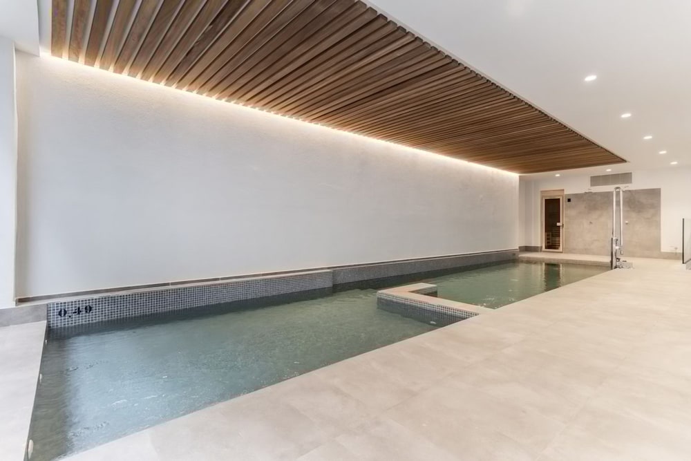 Lusciano - 2 Bedrooms Pool and gym in Almagro