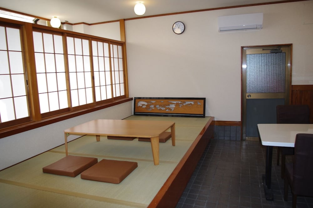 Tsubaki House