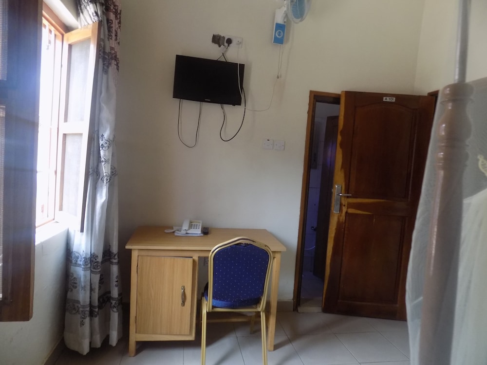 Photo 11