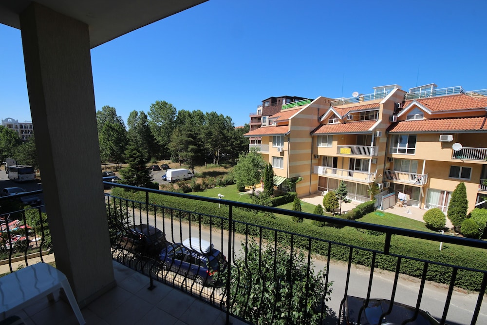 Menada Diamond Bay