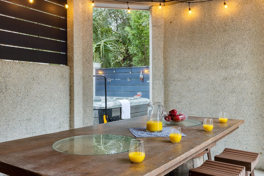 Pink Plume Coastal Escape Near Beach Private Pool Grill Luxe Interiors