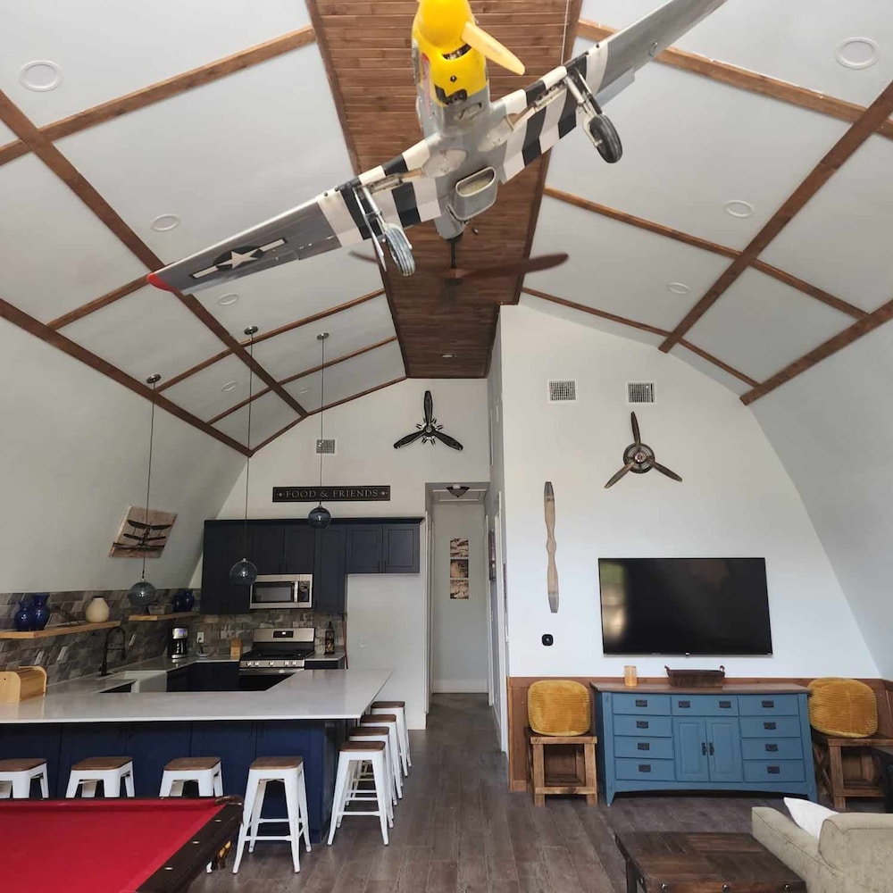 Terracotta Oasis - Wimberley for 30 Guests