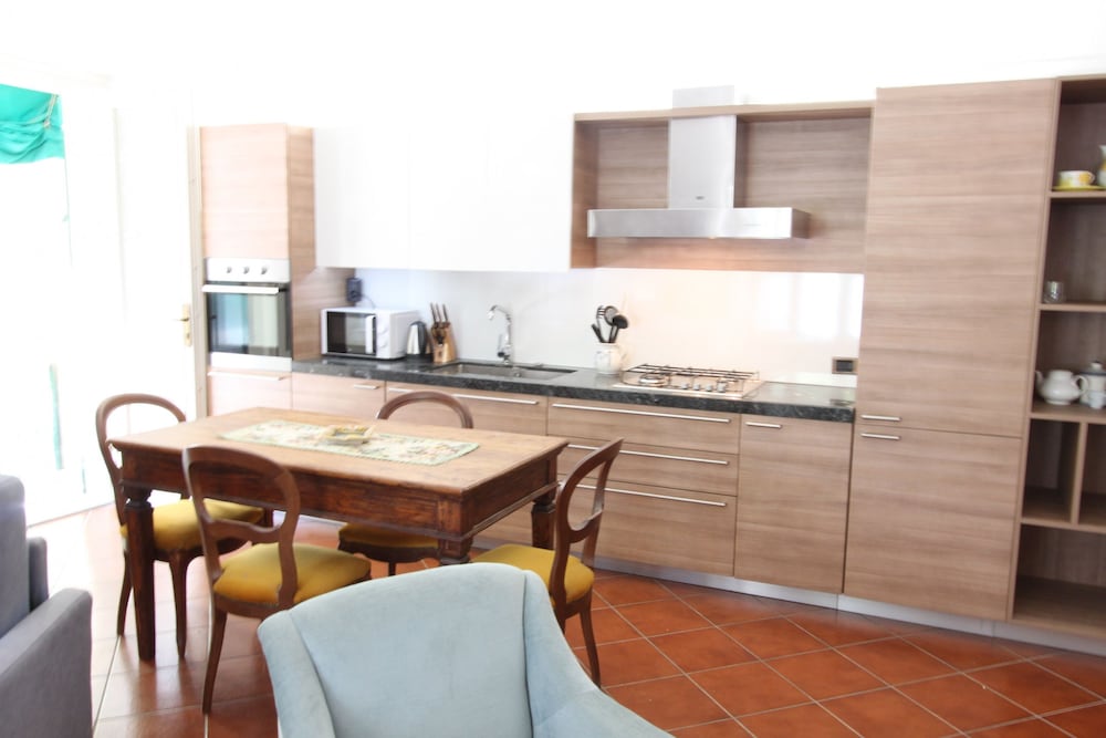 Stoppani Appartamento, apartamento en Bellagio — kitchen