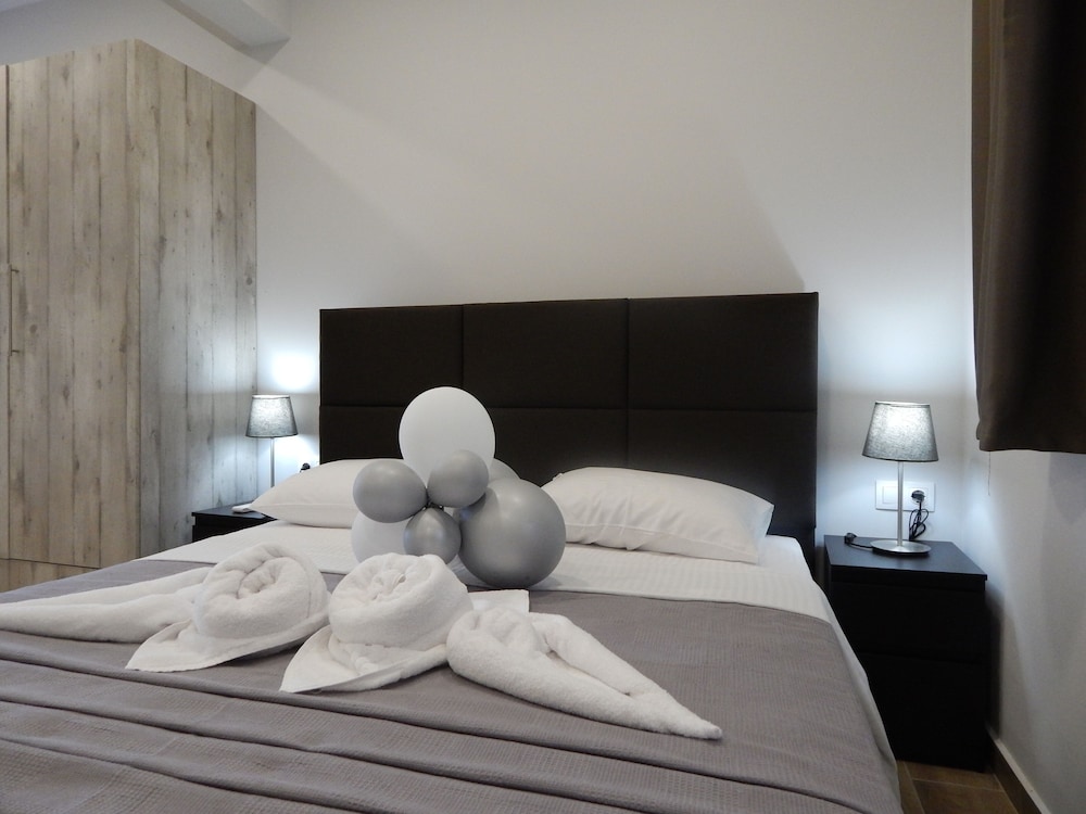 Nioplias Luxury Apartments Pefkohori