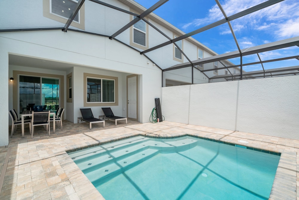 Orlando Newest Resort Community Town Home - Image 2