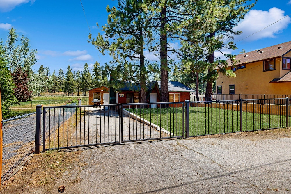 Meadow-front Metcalf Bay Gem #542