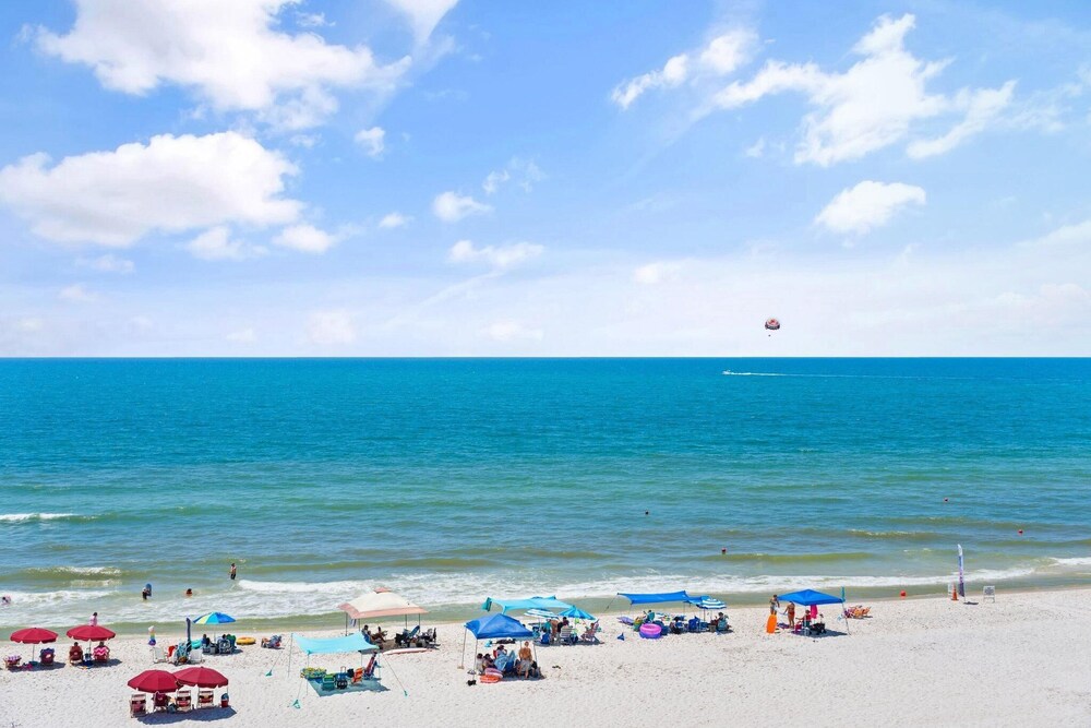 Ocean Breeze East 703