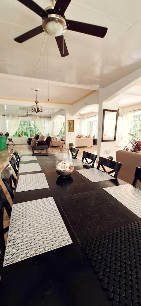 9th Hole Villa