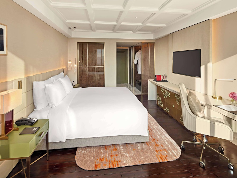 Mövenpick Hotel Hanoi Centre 23