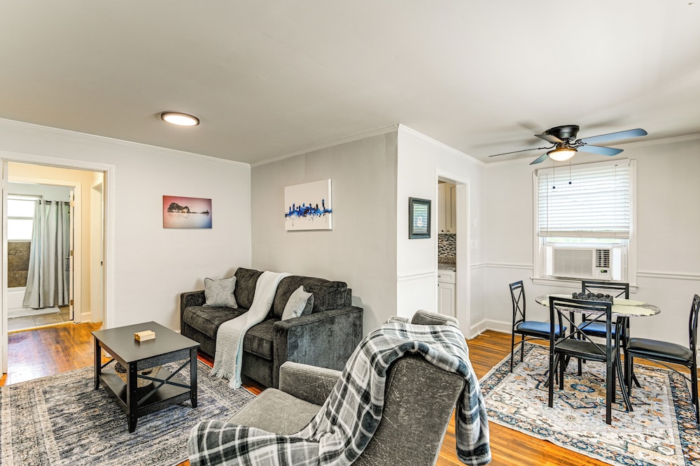 7 Mi to Dtwn: Apt w/ Spacious Yard in Nashville